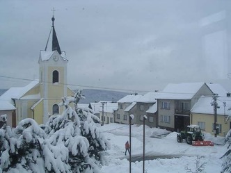 Pohled na zasněžený kostel sv. Anny - zima 2006
